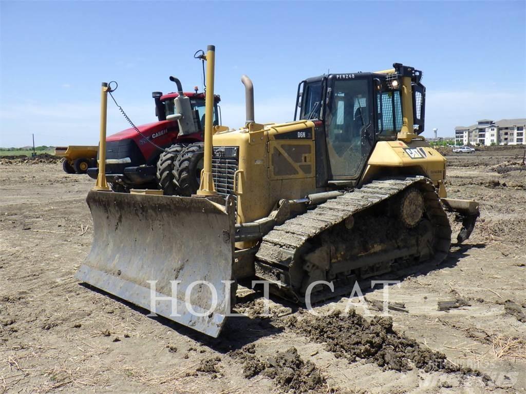 CAT D6NXL Верижни булдозери
