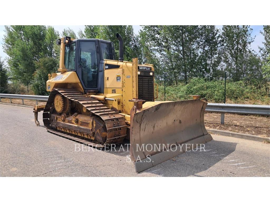 CAT D6NXL Верижни булдозери
