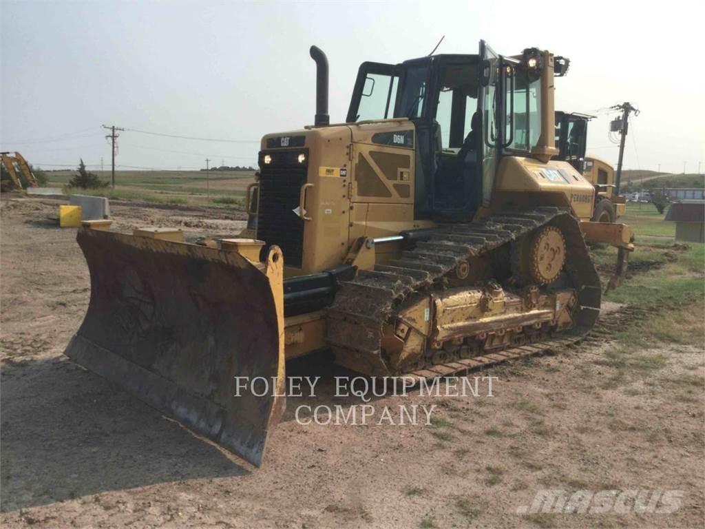 CAT D6NXLVPI Верижни булдозери
