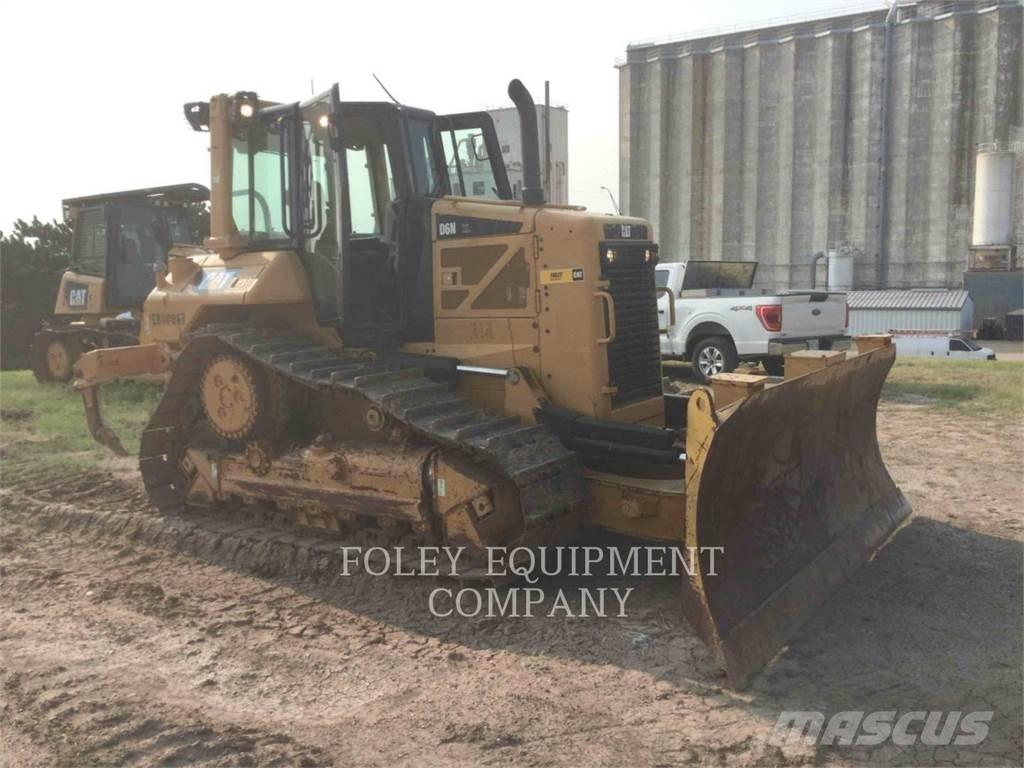 CAT D6NXLVPI Верижни булдозери
