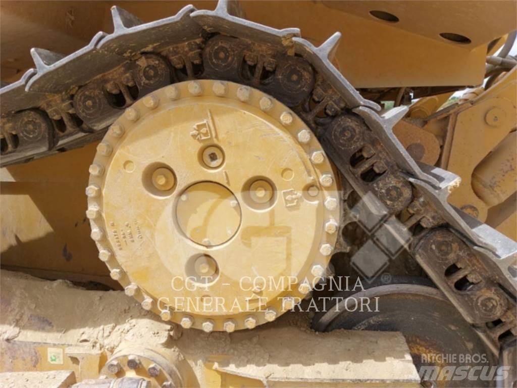 CAT D6R Верижни булдозери
