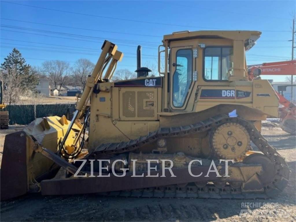 CAT D6R Верижни булдозери
