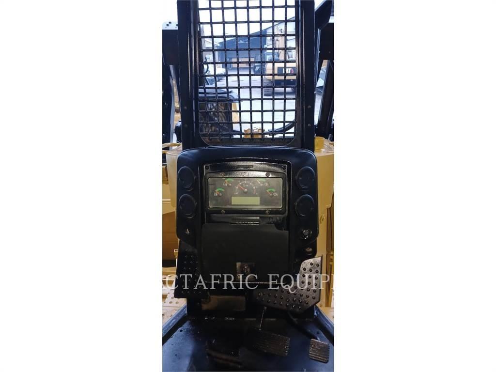 CAT D6R2 Верижни булдозери
