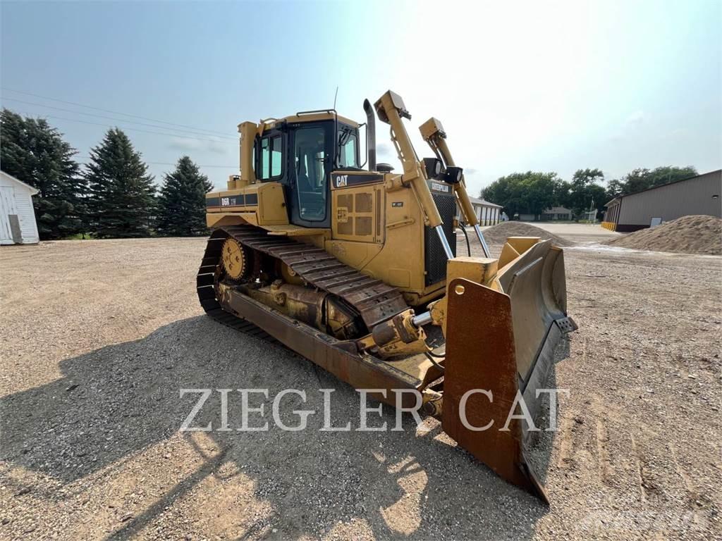 CAT D6RIIIXW Верижни булдозери
