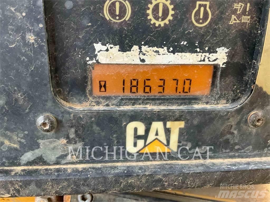 CAT D6RL Верижни булдозери
