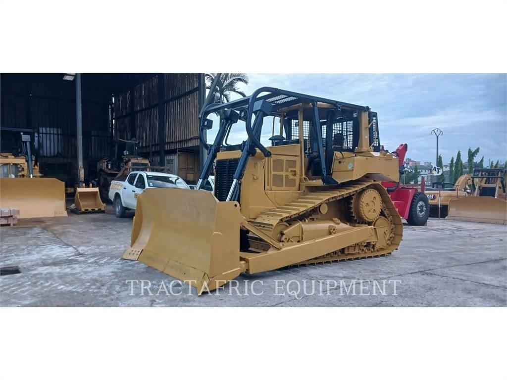 CAT D6RXL Верижни булдозери
