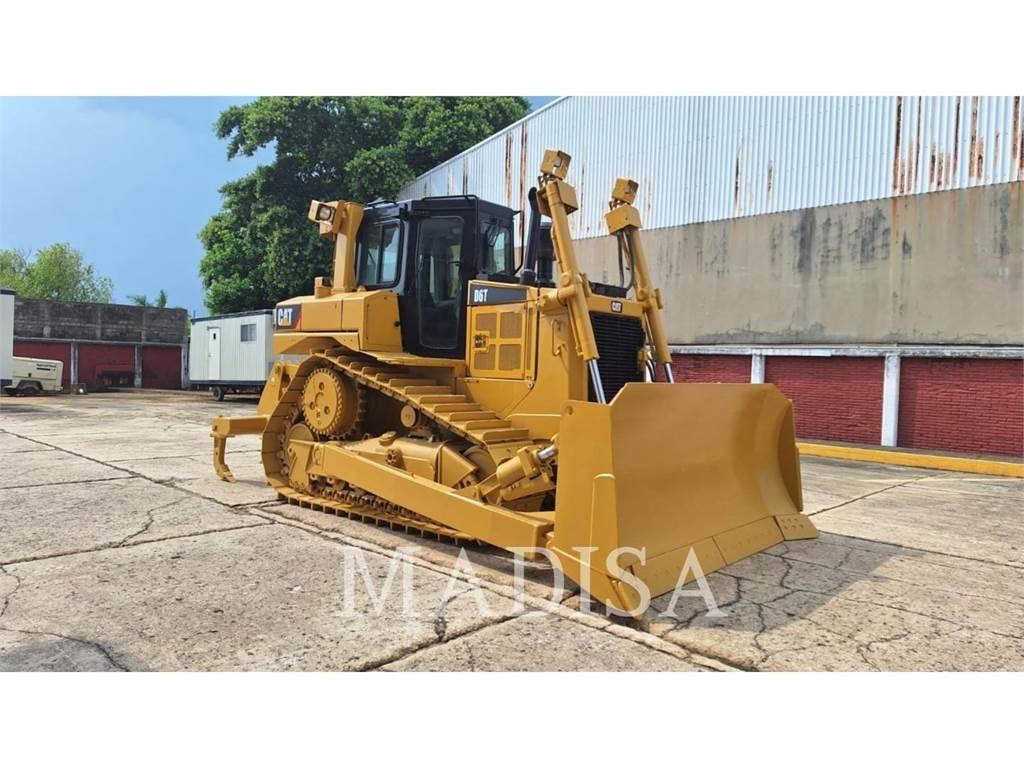 CAT D6T Верижни булдозери
