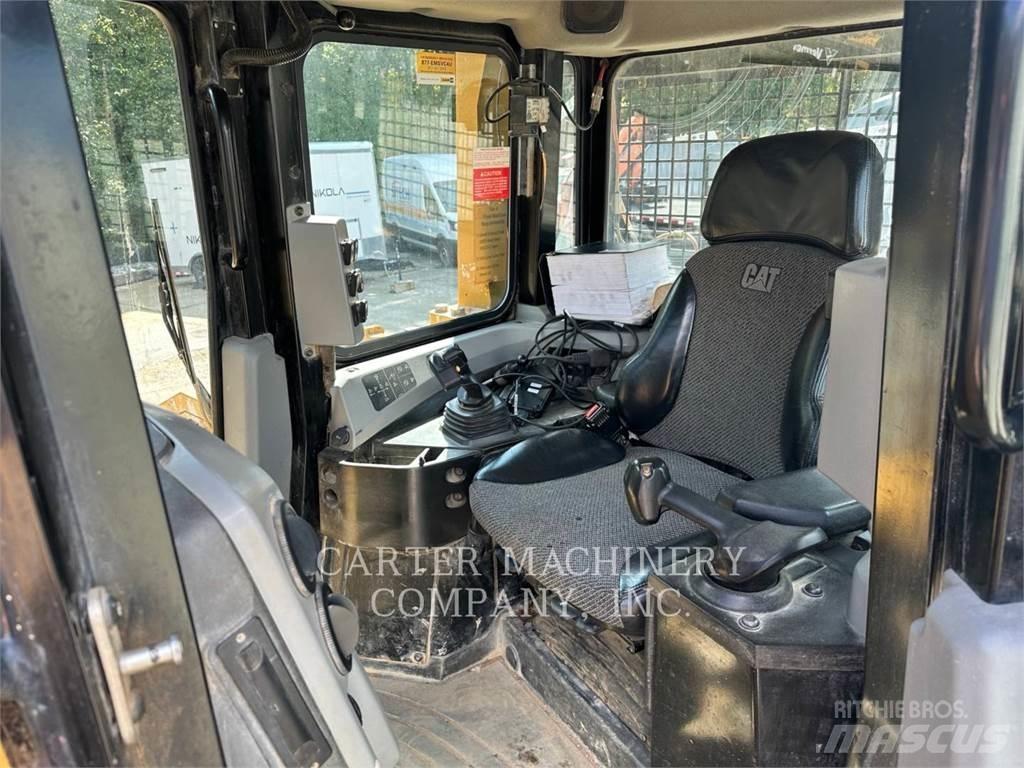 CAT D6T Верижни булдозери
