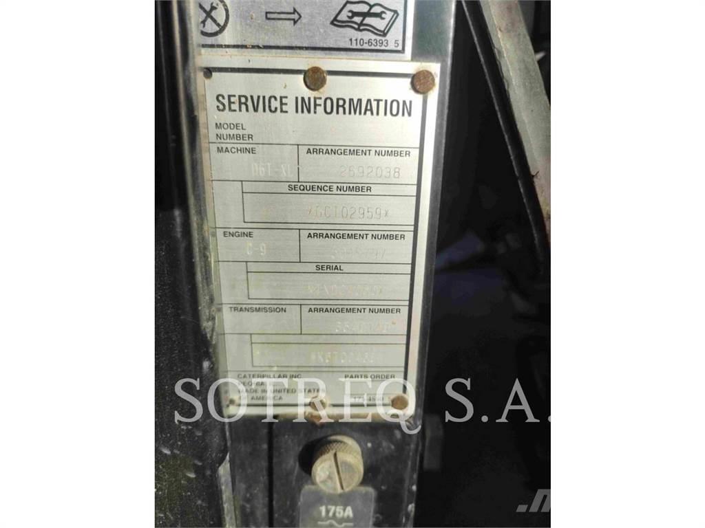 CAT D6T Верижни булдозери
