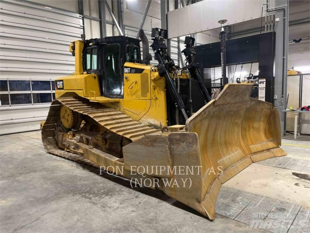 CAT D6T Верижни булдозери

