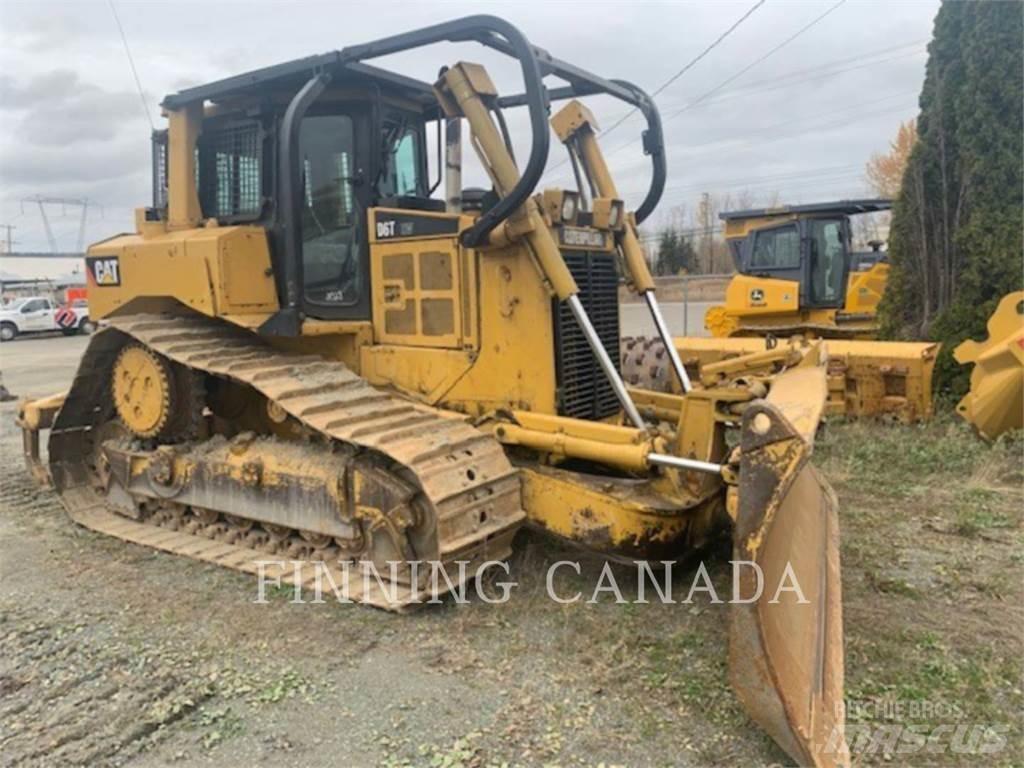 CAT D6T Верижни булдозери
