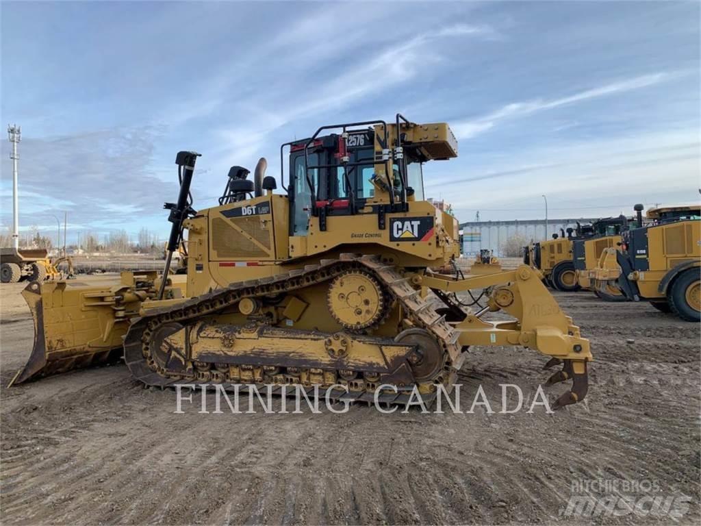 CAT D6T Верижни булдозери
