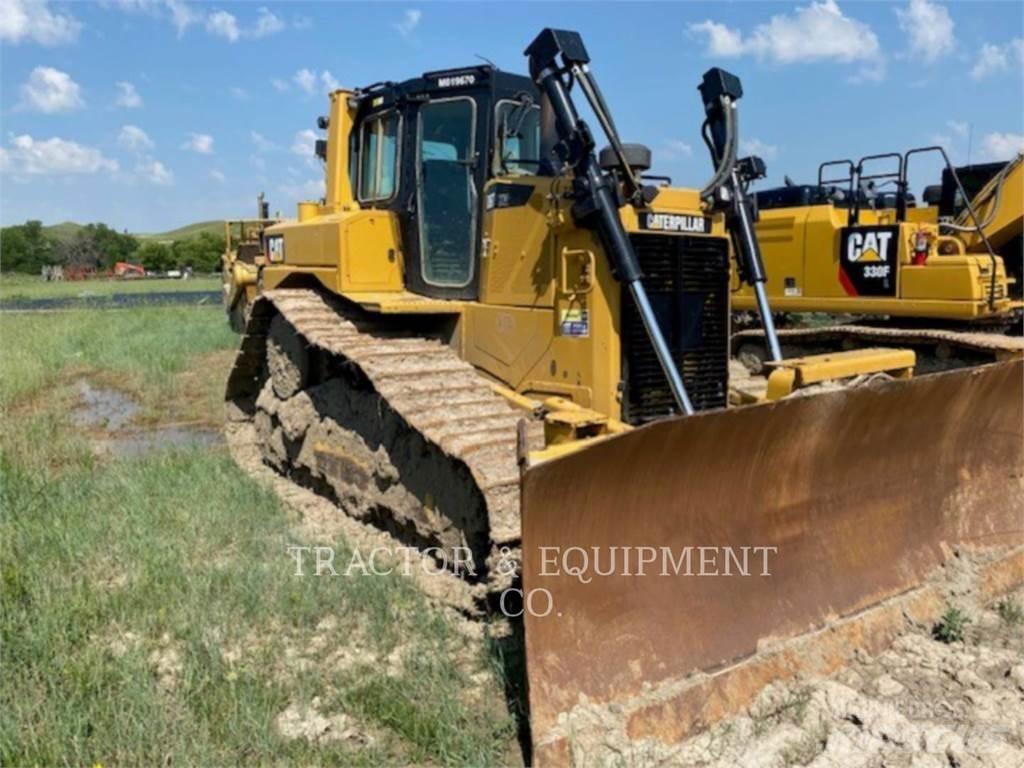 CAT D6T Верижни булдозери
