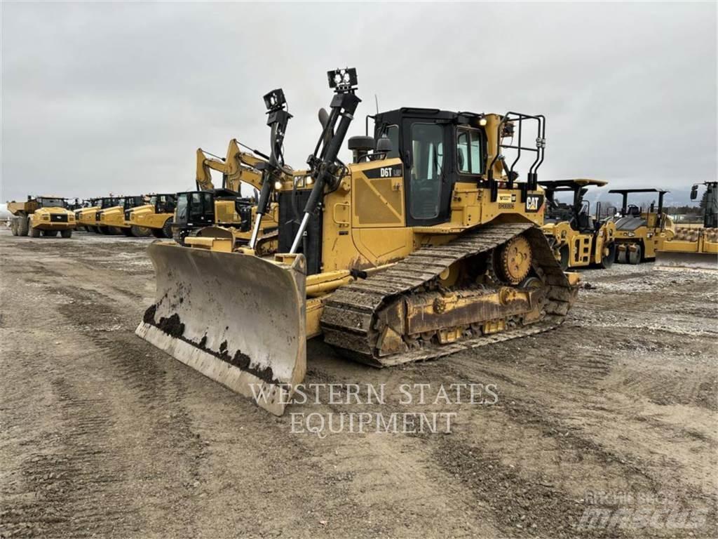 CAT D6T Верижни булдозери

