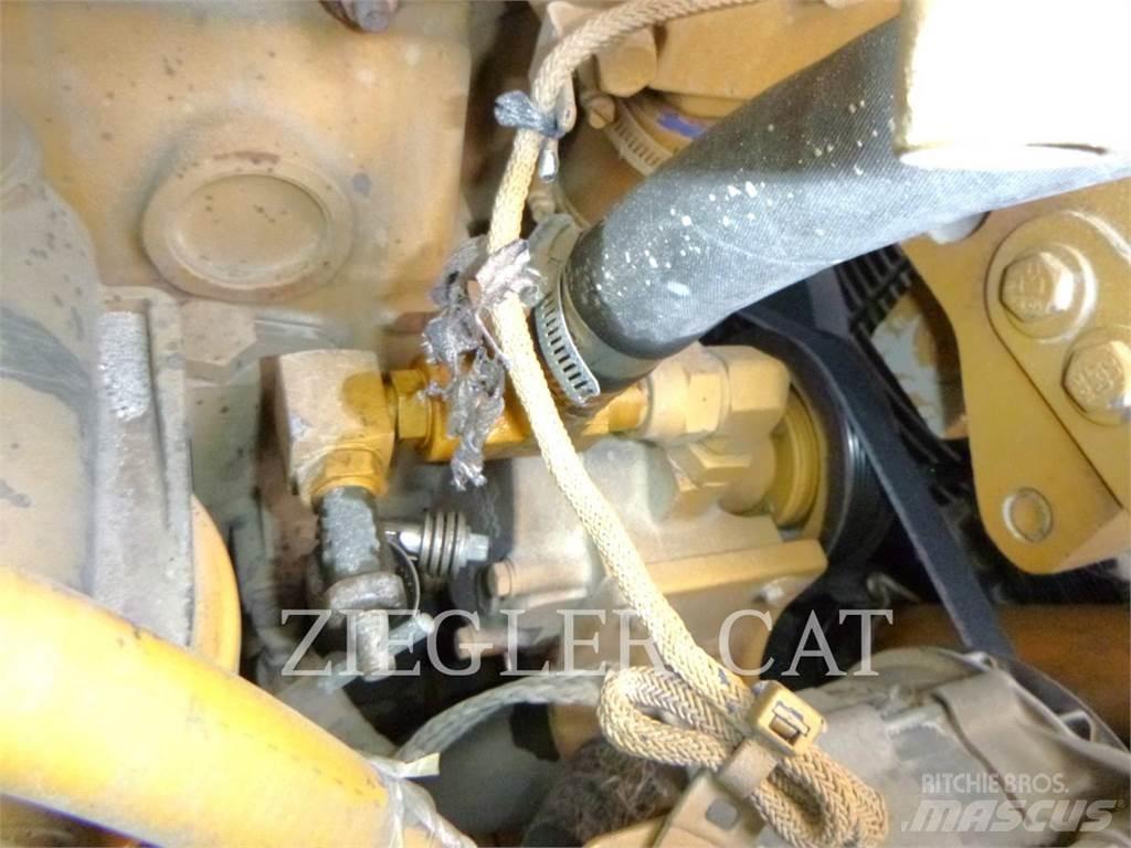 CAT D6T Верижни булдозери
