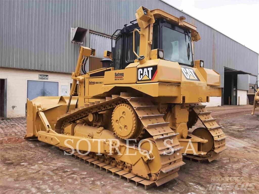 CAT D6T Верижни булдозери
