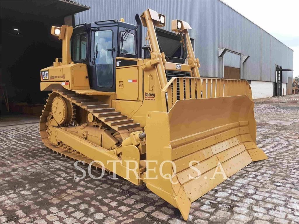 CAT D6T Верижни булдозери
