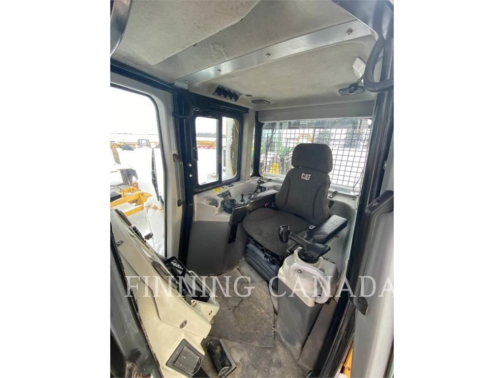 CAT D6T Верижни булдозери
