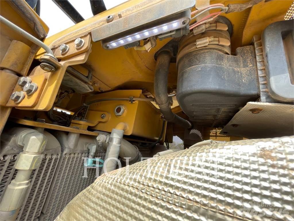 CAT D6T Верижни булдозери
