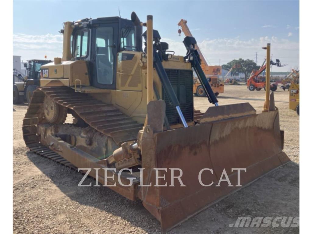 CAT D6T Верижни булдозери
