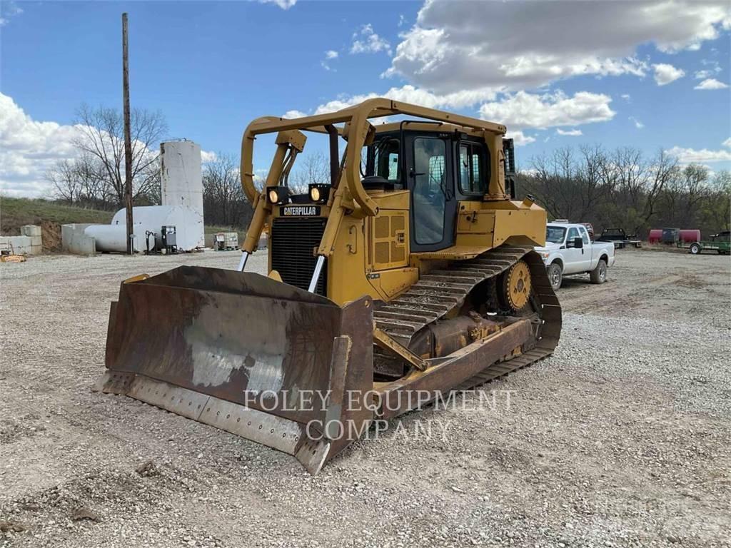 CAT D6T Верижни булдозери

