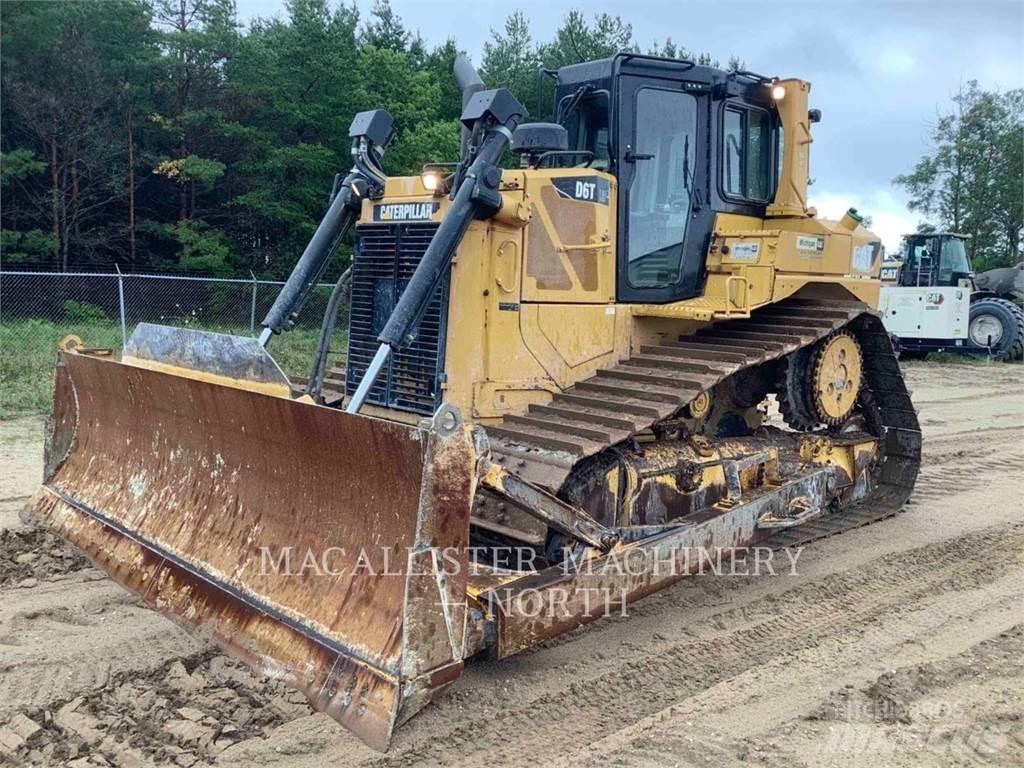 CAT D6T Верижни булдозери
