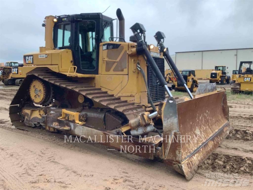 CAT D6T Верижни булдозери
