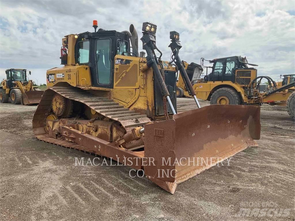 CAT D6T Верижни булдозери
