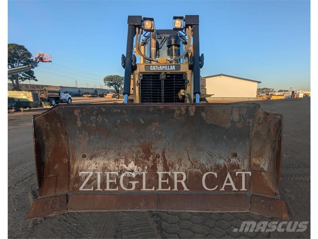 CAT D6T Верижни булдозери
