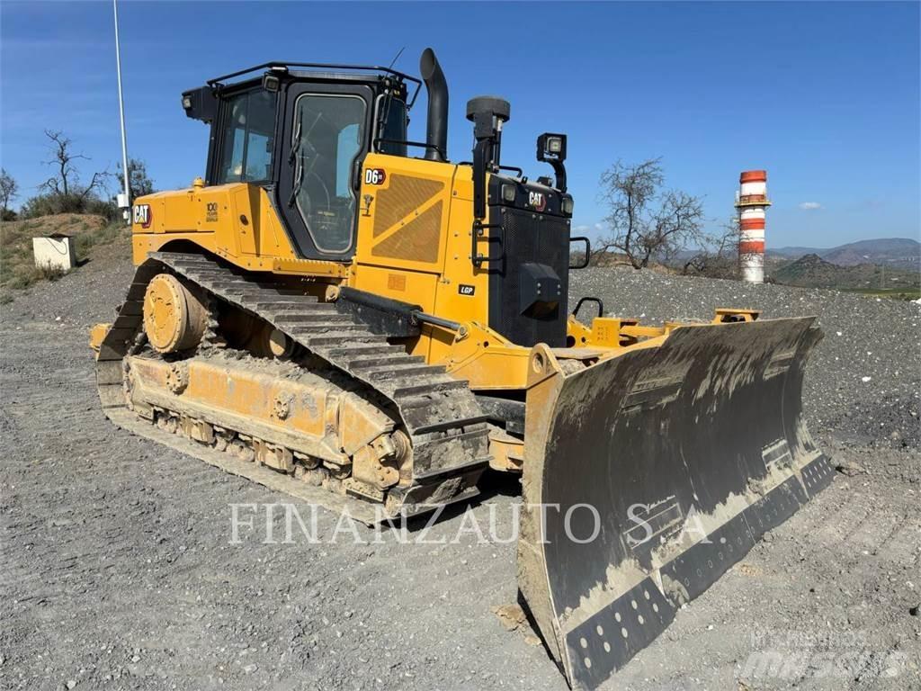 CAT D6T Верижни булдозери
