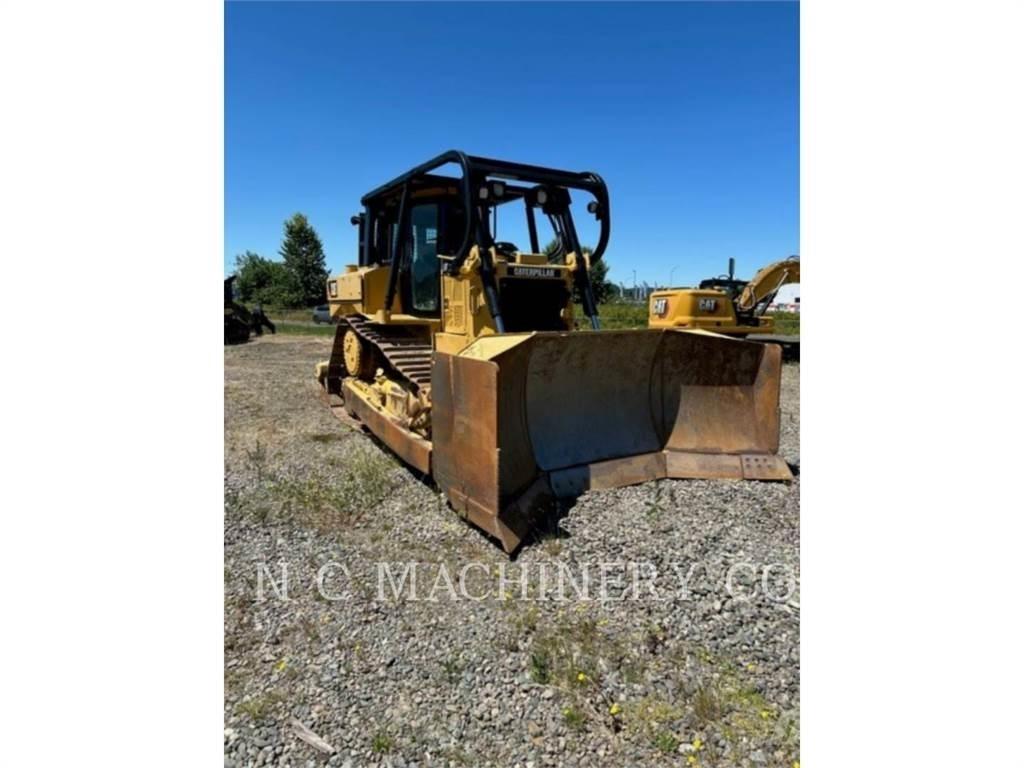 CAT D6T Верижни булдозери
