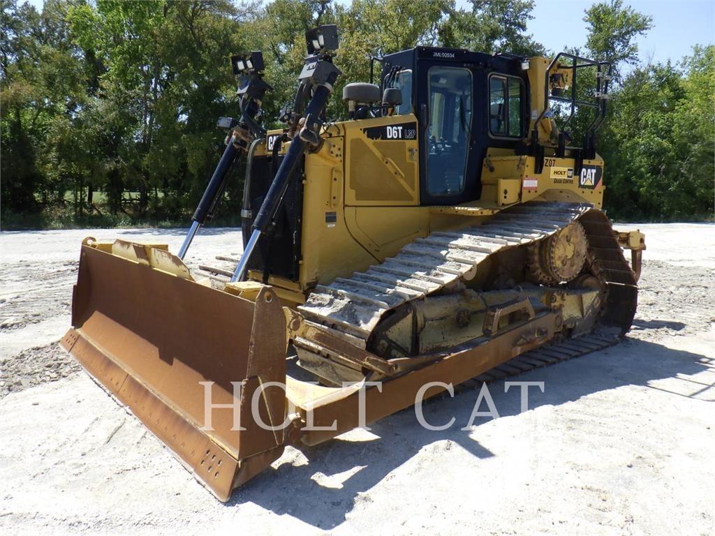 CAT D6T Верижни булдозери
