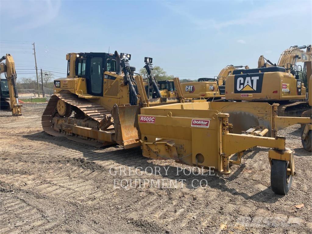 CAT D6T Верижни булдозери
