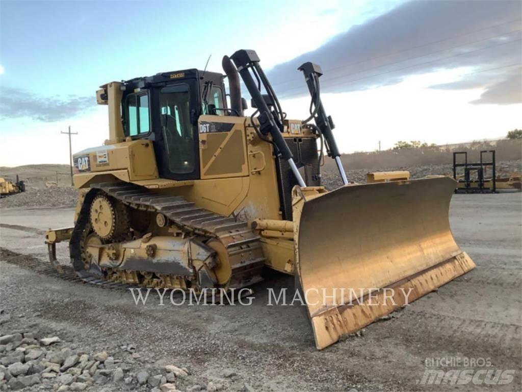 CAT D6T Верижни булдозери
