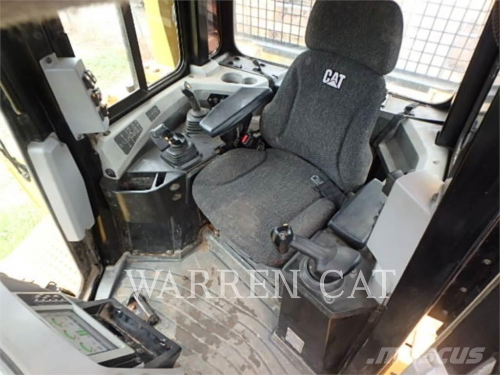 CAT D6T 4XLPAT Верижни булдозери
