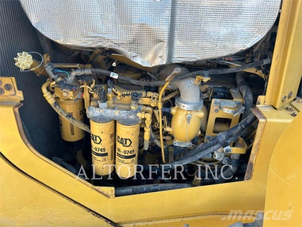 CAT D6T LGP Верижни булдозери

