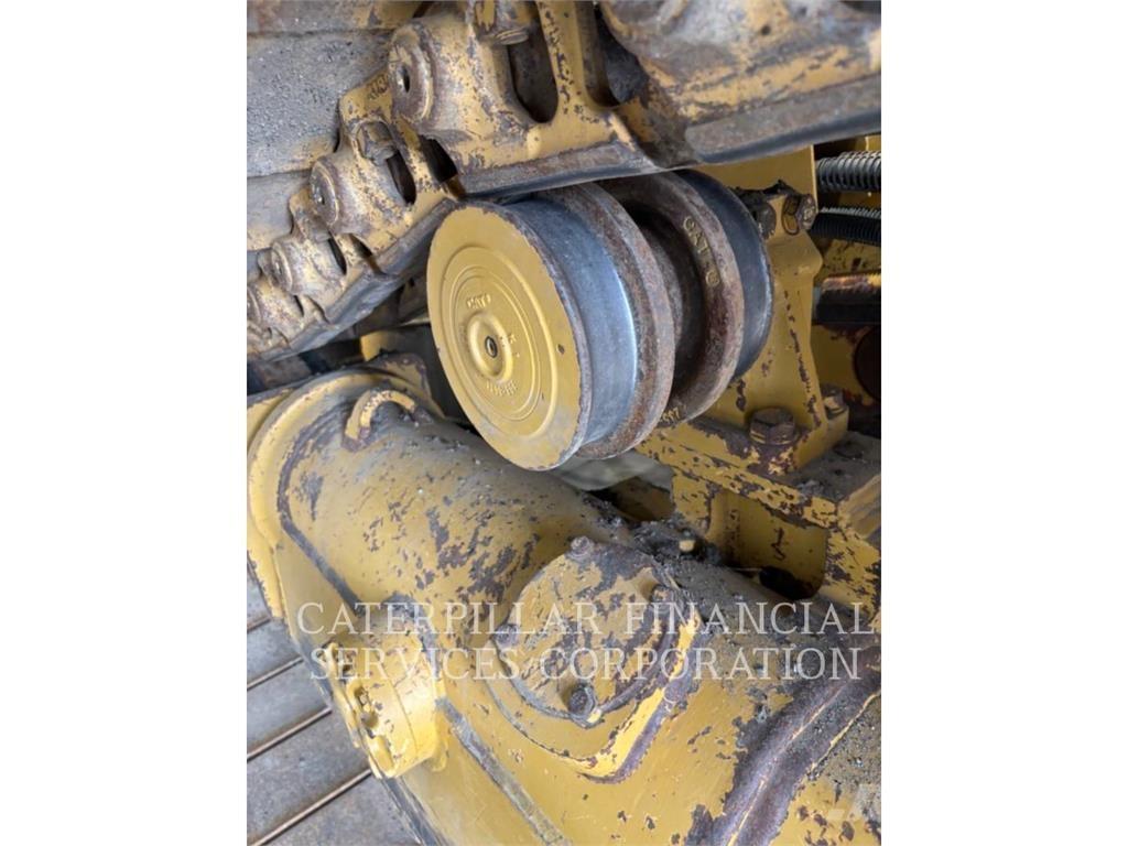 CAT D6T LGP VPAT Верижни булдозери
