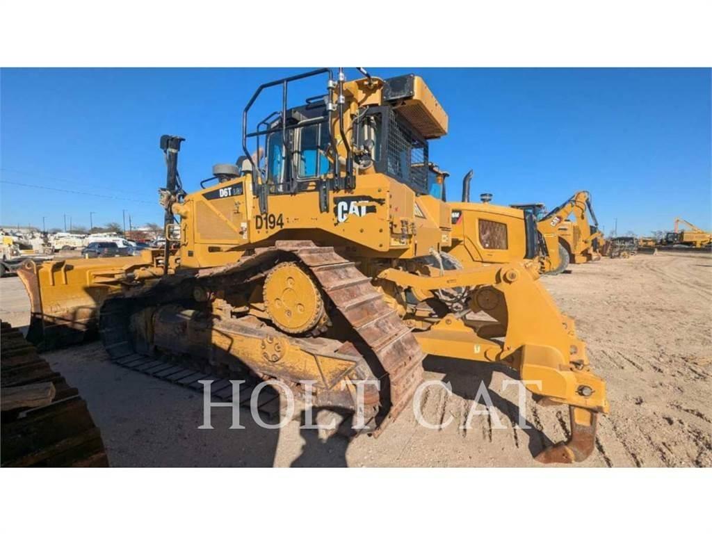 CAT D6T LGPVP3 Верижни булдозери
