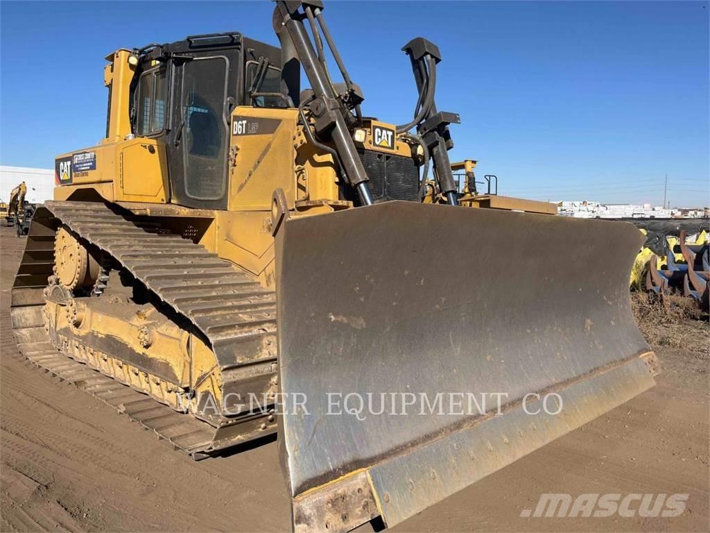 CAT D6T LGPVPT Верижни булдозери
