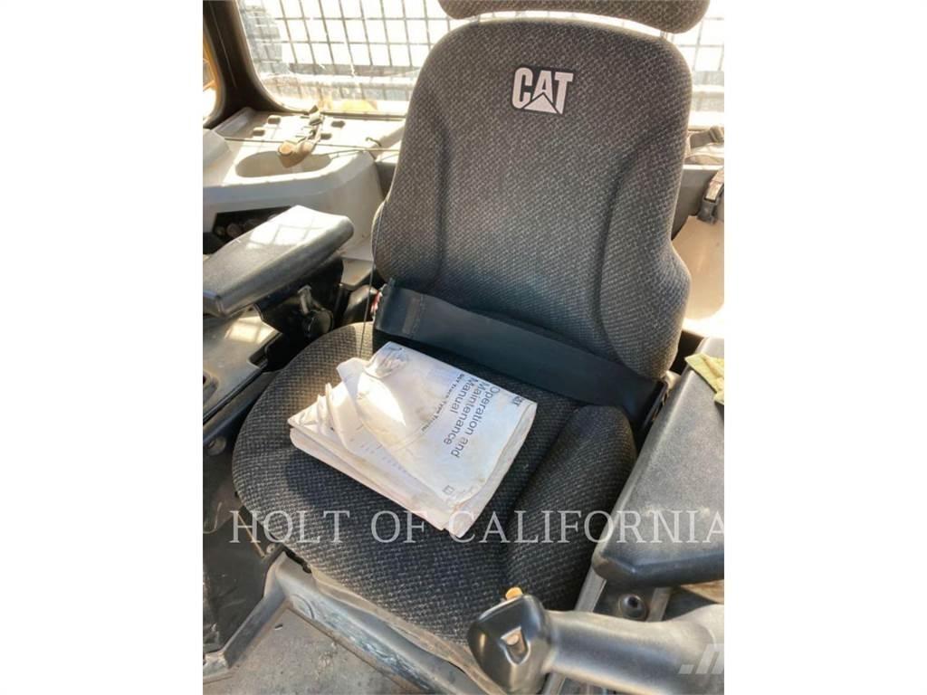 CAT D6T PA Верижни булдозери
