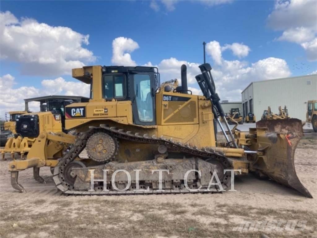 CAT D6T XWVP Верижни булдозери
