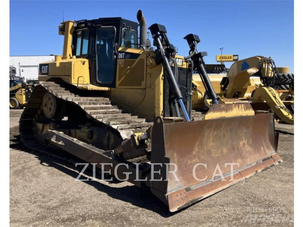 CAT D6T4FLGPA Верижни булдозери
