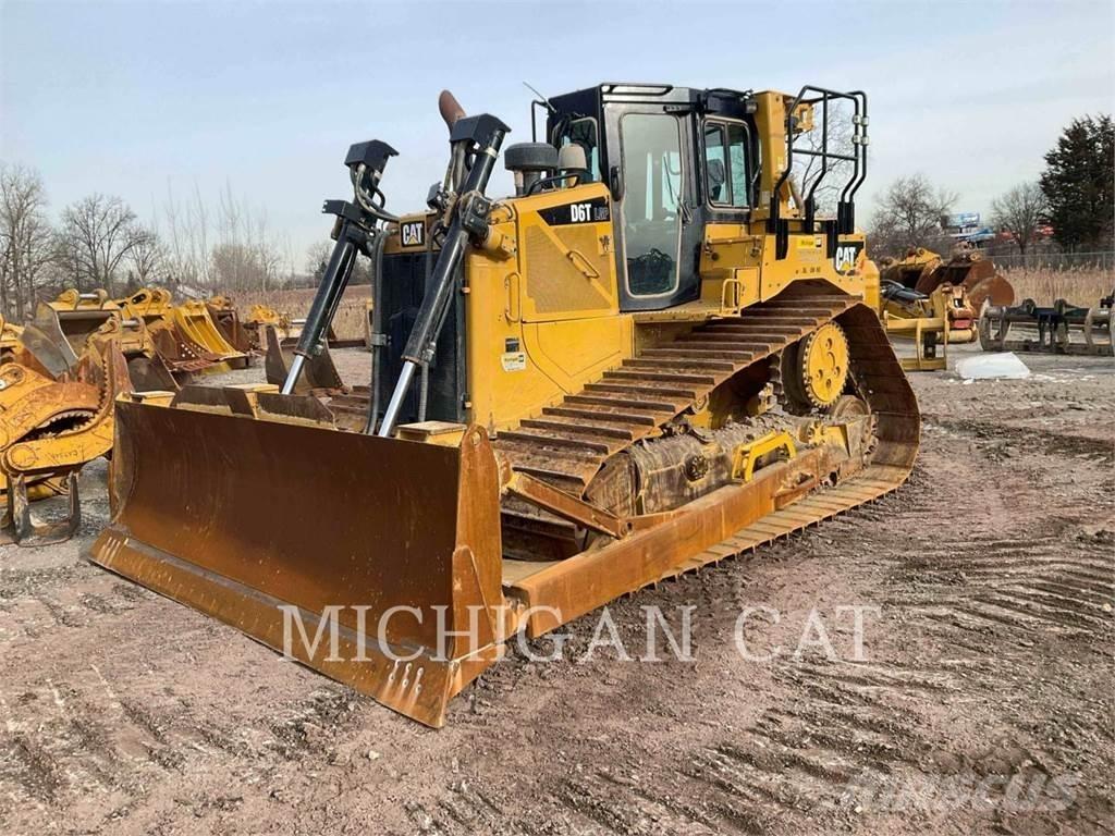 CAT D6TL AHZ24F Верижни булдозери
