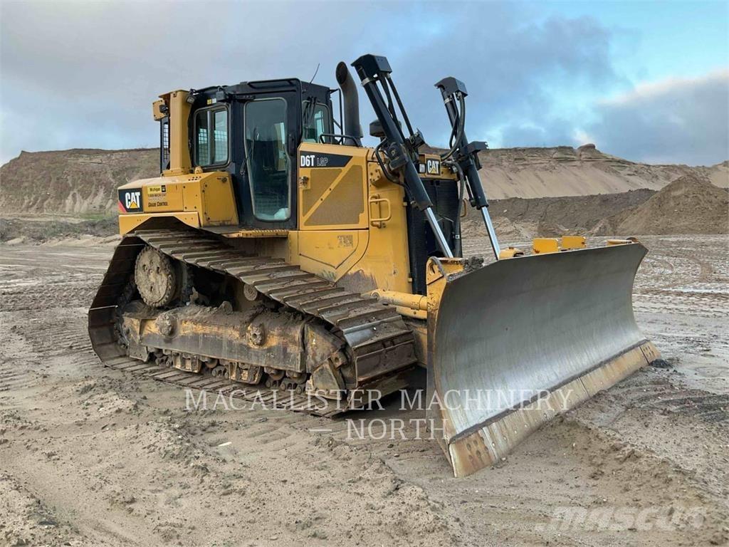 CAT D6TL VHWZ24F Верижни булдозери

