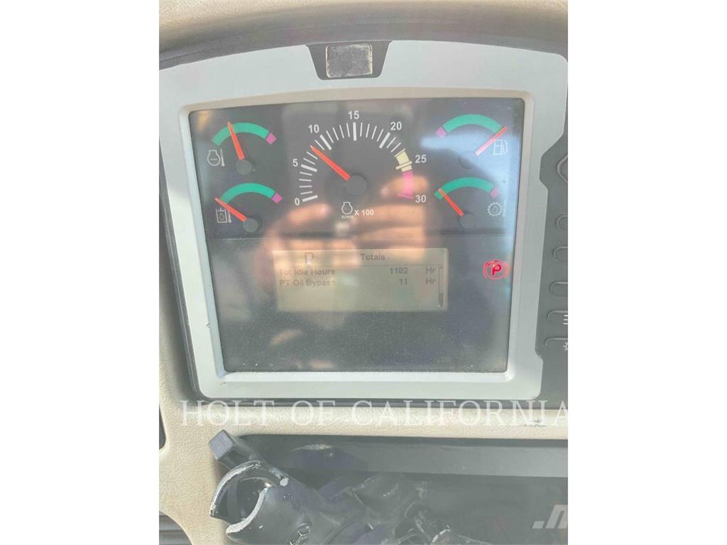 CAT D6TLGP Верижни булдозери
