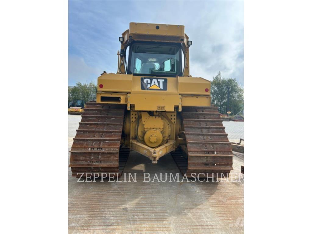 CAT D6TM Верижни булдозери
