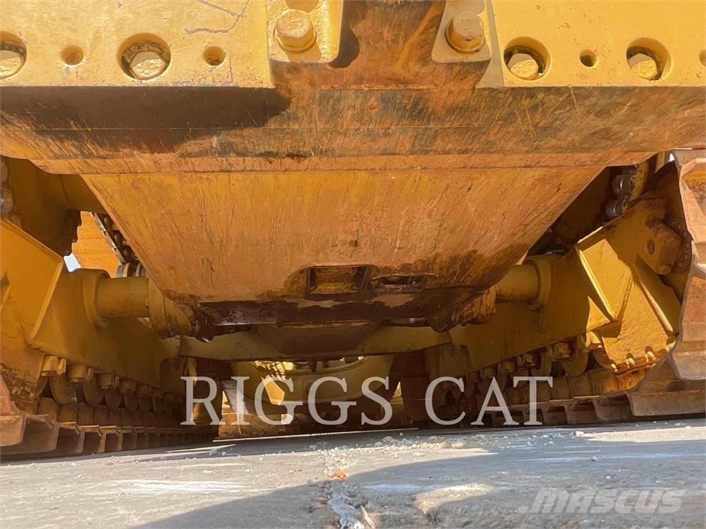 CAT D6TVP Верижни булдозери
