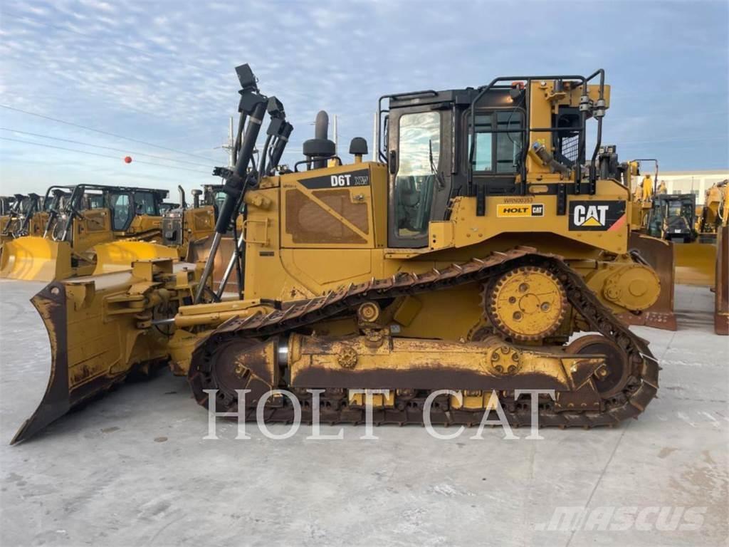 CAT D6TXWVPWI3 Верижни булдозери
