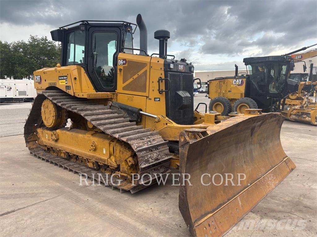 CAT D6XEVPAT Верижни булдозери
