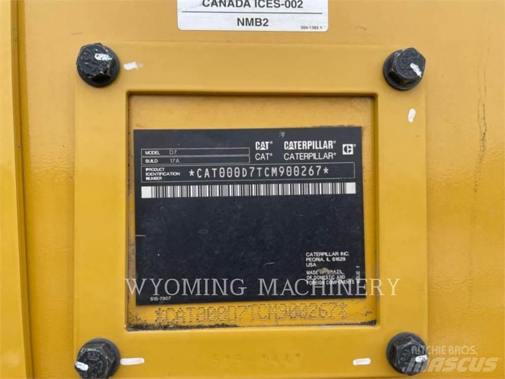 CAT D7 Верижни булдозери
